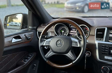 Внедорожник / Кроссовер Mercedes-Benz M-Class 2013 в 