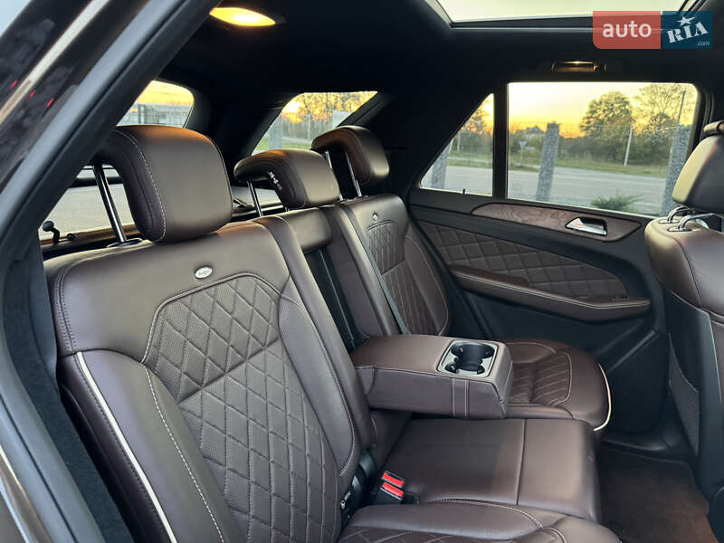 Позашляховик / Кросовер Mercedes-Benz M-Class 2012 в Бродах