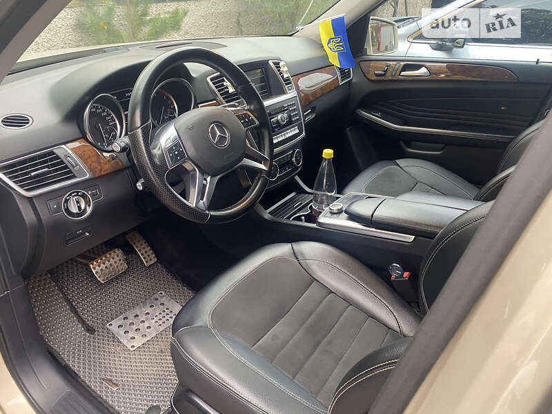 Позашляховик / Кросовер Mercedes-Benz M-Class 2011 в Конотопі