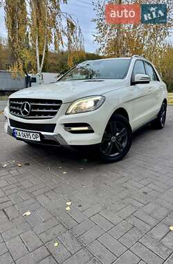 Позашляховик / Кросовер Mercedes-Benz M-Class 2012 в Києві