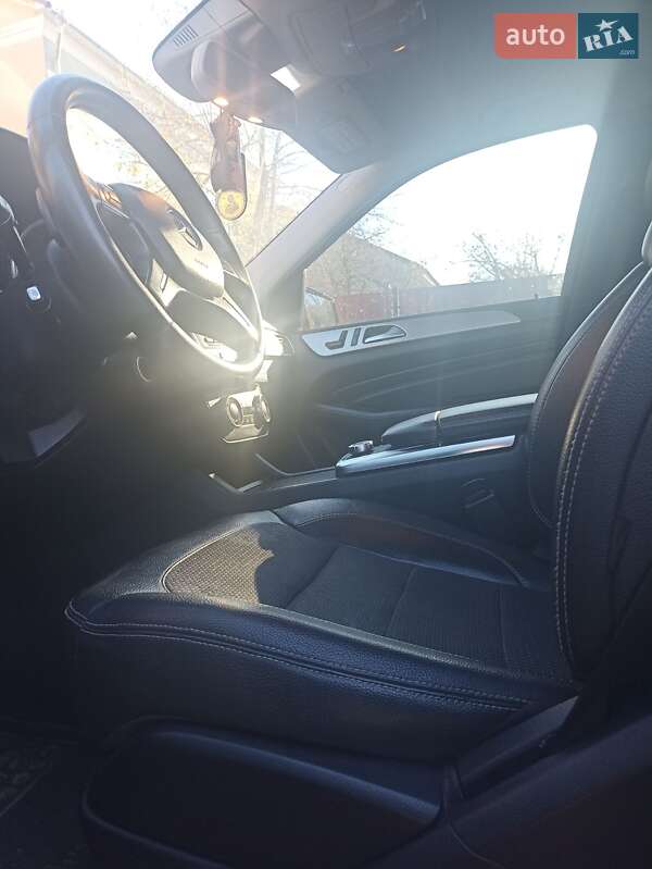 Внедорожник / Кроссовер Mercedes-Benz M-Class 2013 в Тернополе