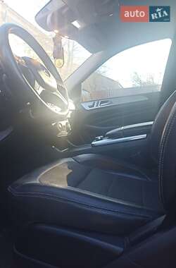 Внедорожник / Кроссовер Mercedes-Benz M-Class 2013 в 