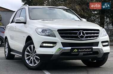 Внедорожник / Кроссовер Mercedes-Benz M-Class 2012 в Киеве