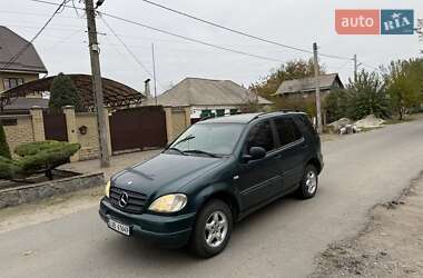 Внедорожник / Кроссовер Mercedes-Benz M-Class 2003 в Днепре