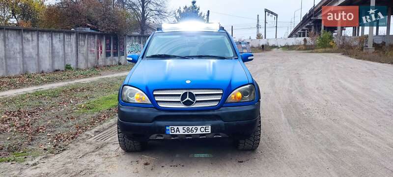 Внедорожник / Кроссовер Mercedes-Benz M-Class 2002 в Смеле