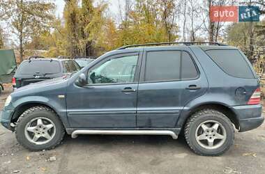 Внедорожник / Кроссовер Mercedes-Benz M-Class 2001 в Запорожье