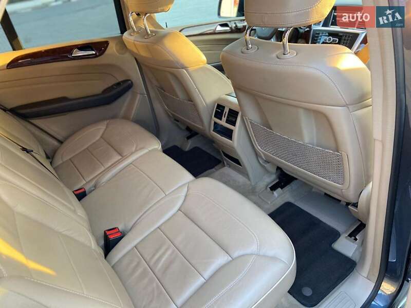 Позашляховик / Кросовер Mercedes-Benz M-Class 2013 в Галичі фото 10 Позашляховик / Кросовер Mercedes-Benz M-Class 2013 в Галичі