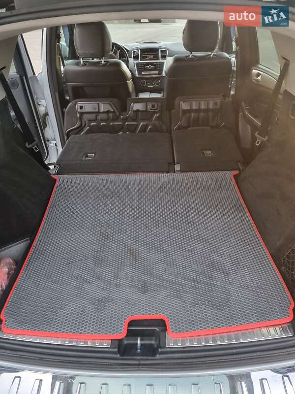 Позашляховик / Кросовер Mercedes-Benz M-Class 2011 в Рожнятові фото 8 Позашляховик / Кросовер Mercedes-Benz M-Class 2011 в Рожнятові