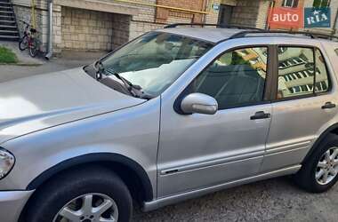 Внедорожник / Кроссовер Mercedes-Benz M-Class 2003 в 