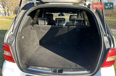 Внедорожник / Кроссовер Mercedes-Benz M-Class 2011 в 