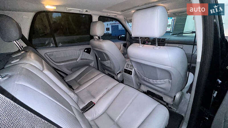 Внедорожник / Кроссовер Mercedes-Benz M-Class 2005 в Прилуках