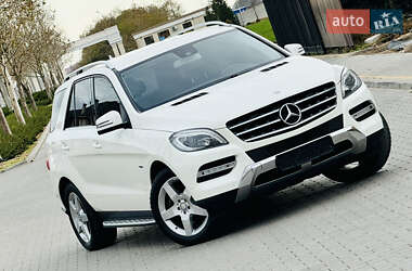 Позашляховик / Кросовер Mercedes-Benz M-Class 2012 в Одесі