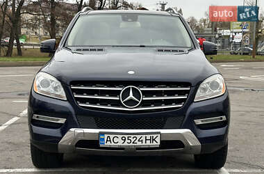 Внедорожник / Кроссовер Mercedes-Benz M-Class 2015 в Киеве