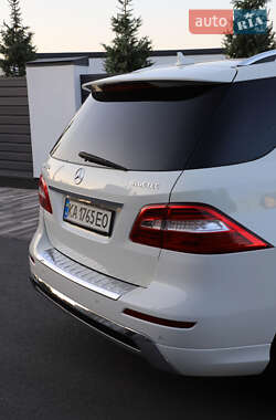 Внедорожник / Кроссовер Mercedes-Benz M-Class 2012 в 