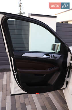 Внедорожник / Кроссовер Mercedes-Benz M-Class 2012 в 
