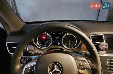 Внедорожник / Кроссовер Mercedes-Benz M-Class 2012 в 