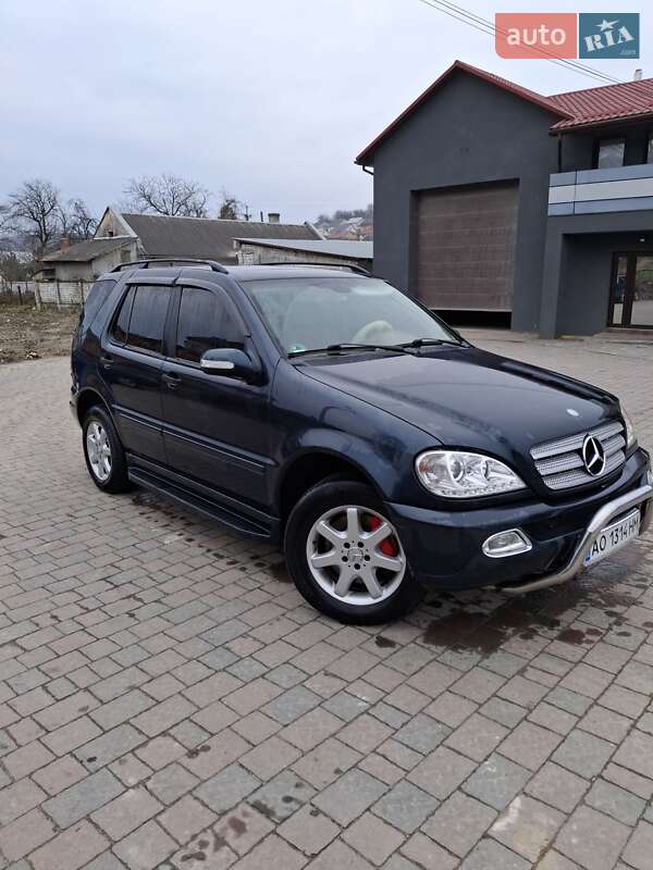 Позашляховик / Кросовер Mercedes-Benz M-Class 2002 в Миколаєві