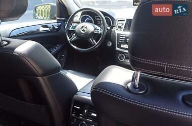 Внедорожник / Кроссовер Mercedes-Benz M-Class 2014 в 