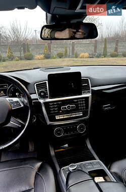 Внедорожник / Кроссовер Mercedes-Benz M-Class 2015 в 
