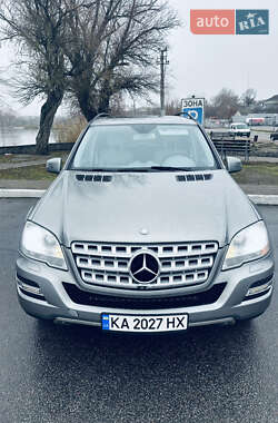 Позашляховик / Кросовер Mercedes-Benz M-Class 2011 в 