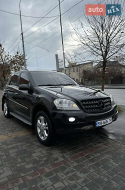 Позашляховик / Кросовер Mercedes-Benz M-Class 2006 в Одесі