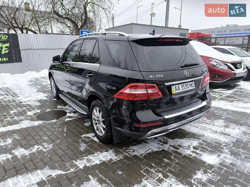 Внедорожник / Кроссовер Mercedes-Benz M-Class 2013 в Киеве