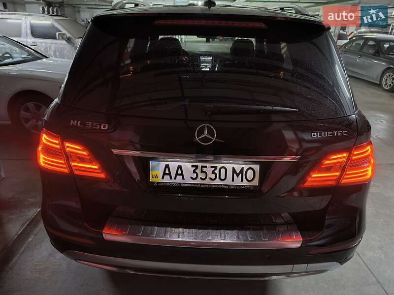 Внедорожник / Кроссовер Mercedes-Benz M-Class 2013 в Киеве