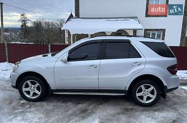 Внедорожник / Кроссовер Mercedes-Benz M-Class 2006 в 
