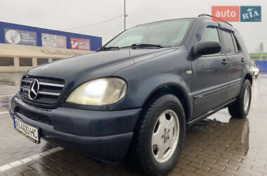 Внедорожник / Кроссовер Mercedes-Benz M-Class 1998 в Хусте