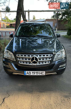 Позашляховик / Кросовер Mercedes-Benz M-Class 2010 в Вінниці