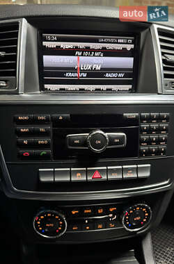 Внедорожник / Кроссовер Mercedes-Benz M-Class 2013 в 