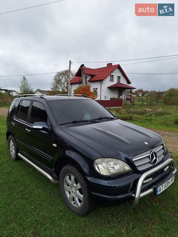 Внедорожник / Кроссовер Mercedes-Benz M-Class 2001 в Ивано-Франковске
