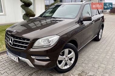 Позашляховик / Кросовер Mercedes-Benz M-Class 2014 в Києві