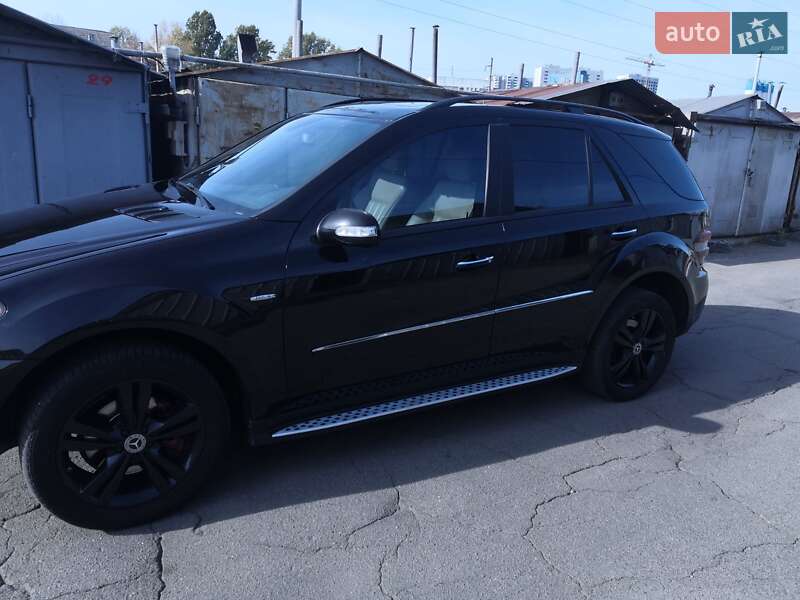Внедорожник / Кроссовер Mercedes-Benz M-Class 2008 в Киеве