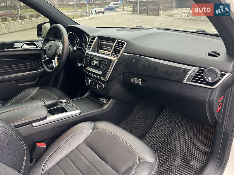 Внедорожник / Кроссовер Mercedes-Benz M-Class 2012 в Запорожье