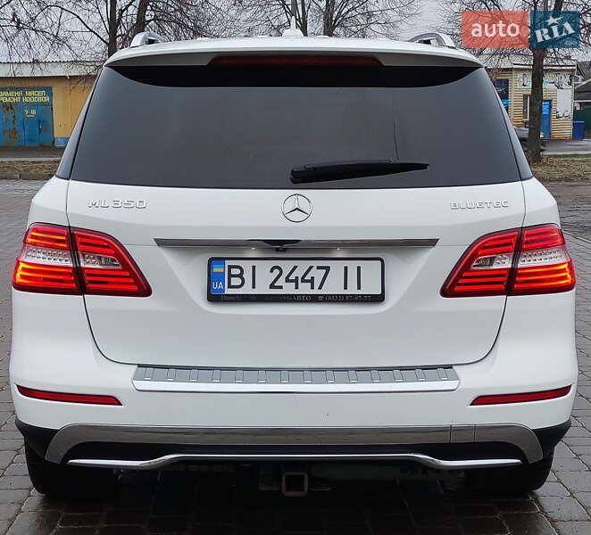 Позашляховик / Кросовер Mercedes-Benz M-Class 2014 в Полтаві