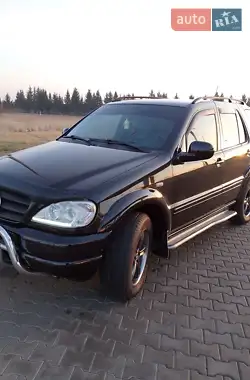 Mercedes-Benz M-Class 1998