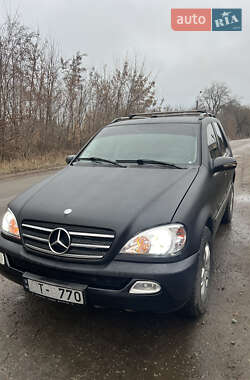 Внедорожник / Кроссовер Mercedes-Benz M-Class 2005 в 