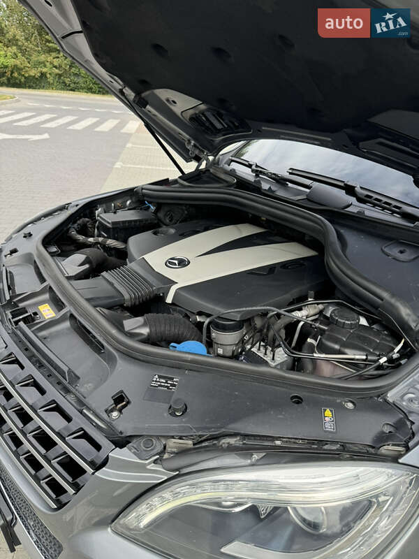 Внедорожник / Кроссовер Mercedes-Benz M-Class 2012 в Хмельницком