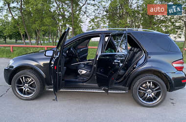 Внедорожник / Кроссовер Mercedes-Benz M-Class 2005 в Киеве