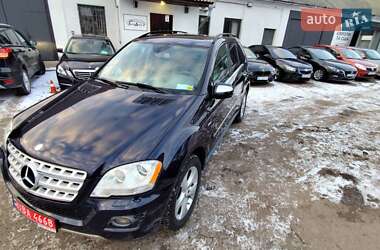 Позашляховик / Кросовер Mercedes-Benz M-Class 2010 в Чернігові