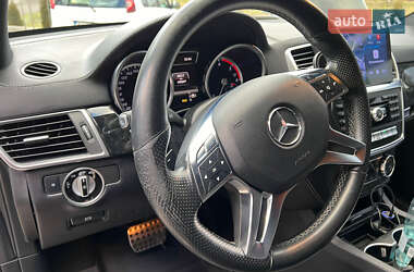 Внедорожник / Кроссовер Mercedes-Benz M-Class 2013 в 