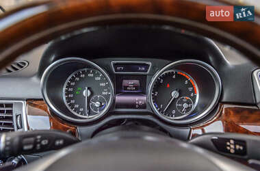 Внедорожник / Кроссовер Mercedes-Benz M-Class 2014 в 