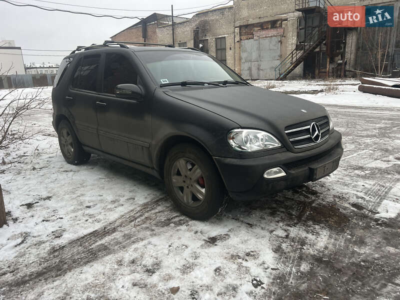 Внедорожник / Кроссовер Mercedes-Benz M-Class 2005 в Сумах