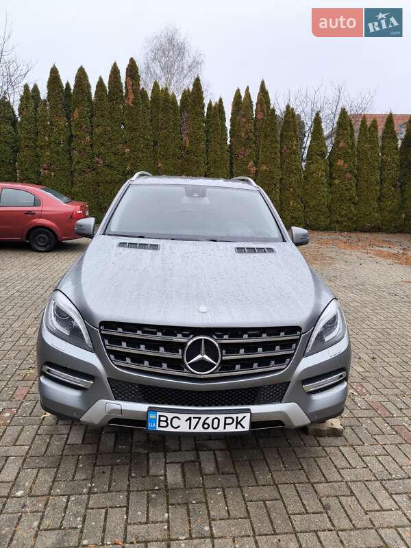 Mercedes-Benz M-Class 2012