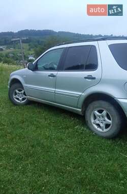 Позашляховик / Кросовер Mercedes-Benz M-Class 2000 в Чернівцях