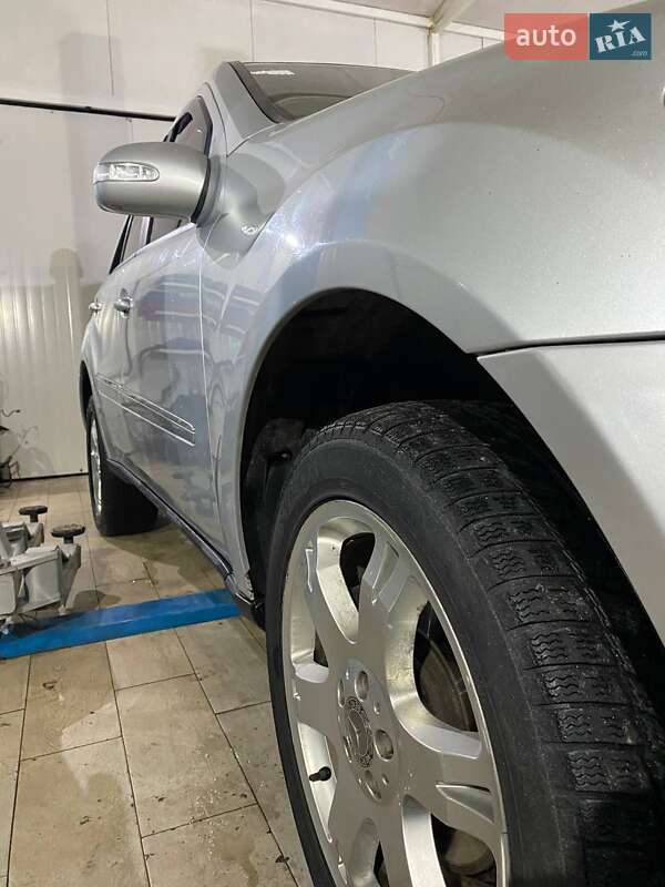 Внедорожник / Кроссовер Mercedes-Benz M-Class 2005 в Ивано-Франковске