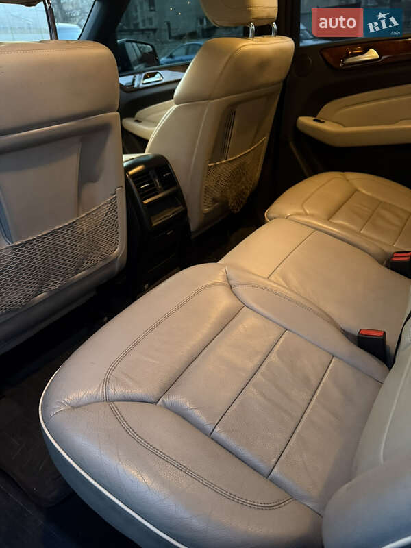 Позашляховик / Кросовер Mercedes-Benz M-Class 2013 в Одесі