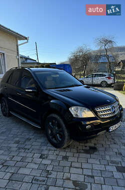 Внедорожник / Кроссовер Mercedes-Benz M-Class 2006 в Кутах