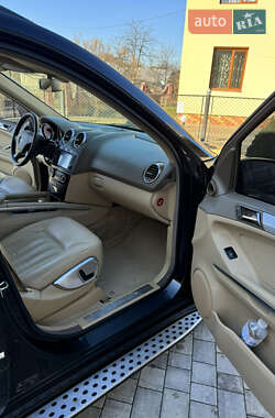 Внедорожник / Кроссовер Mercedes-Benz M-Class 2006 в Кутах